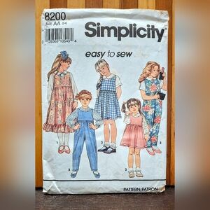 Simplicity Easy to Sew Pattern 8200